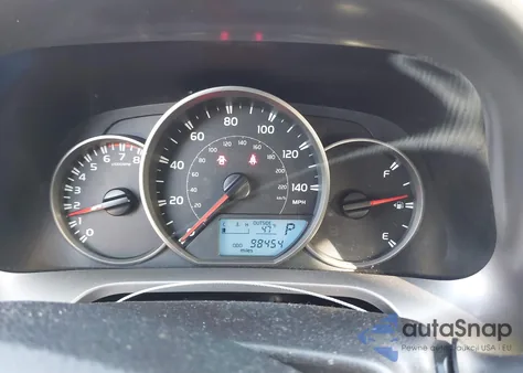 2016 Toyota Rav4 Le z USA, uszkodzony, nr VIN JTMZFREV6GJ060531